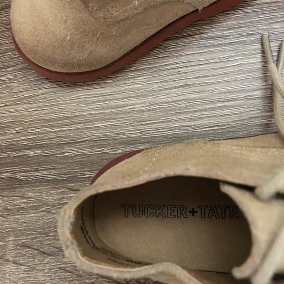 TUCKER+TATE BABY LACE UP - Picture 3 of 5